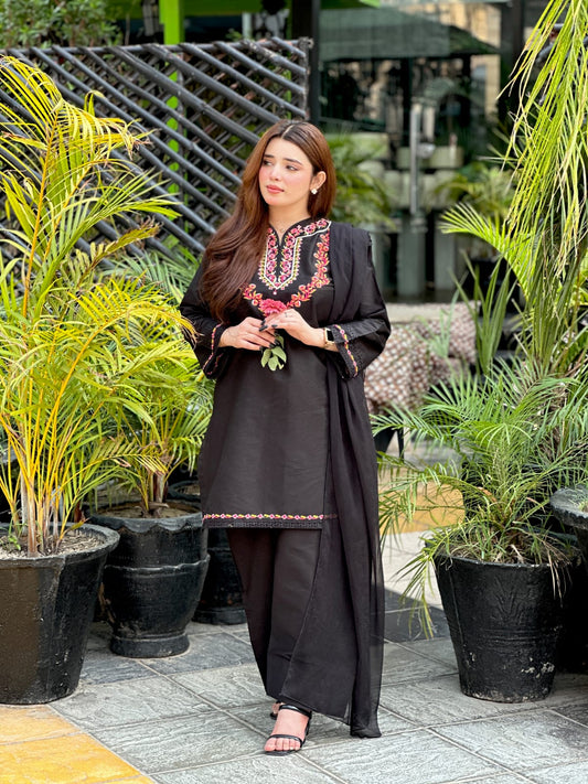 Black Blosam (Embroidery 3.PCs)