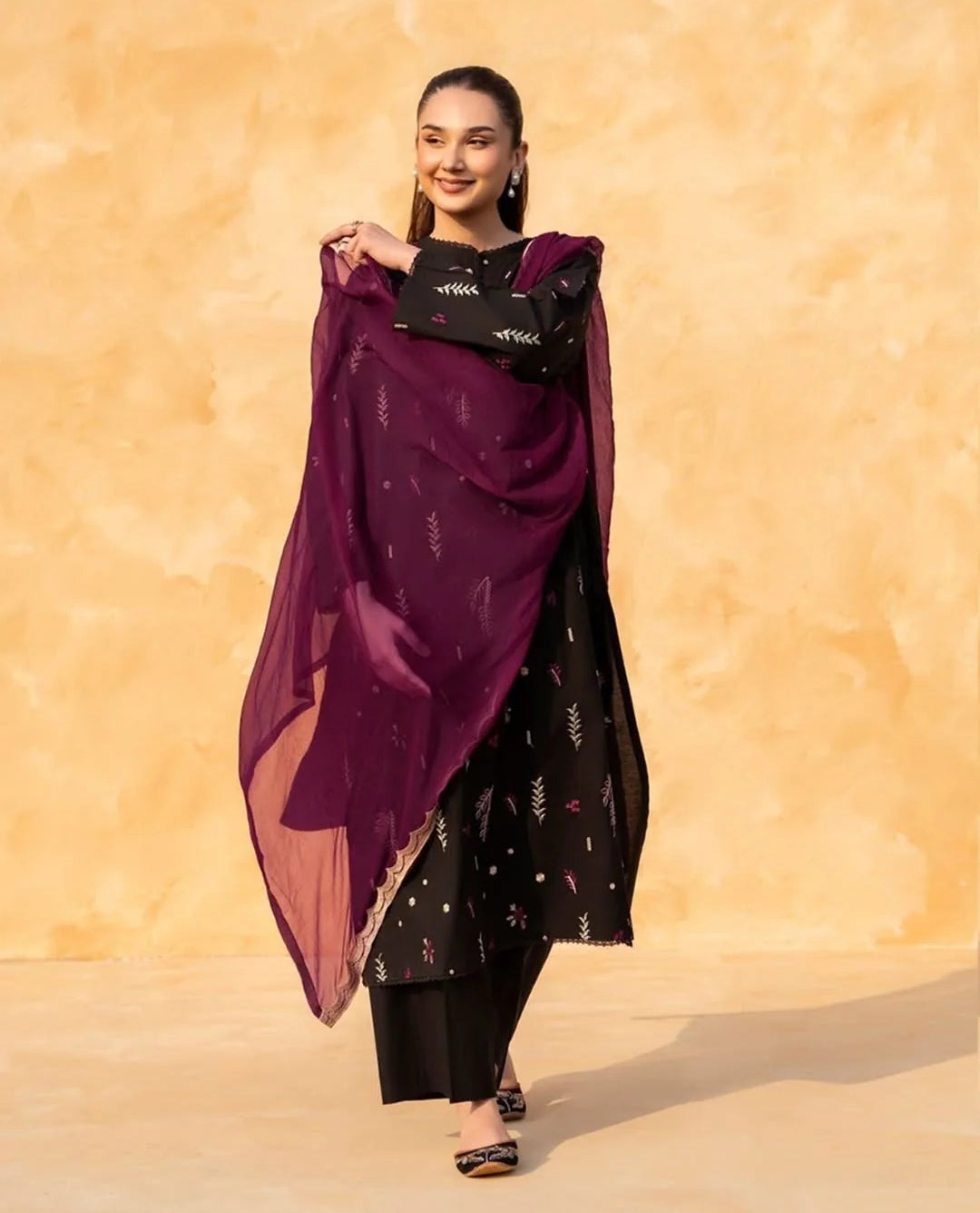 Daina (Embroidery 3.Pcs)