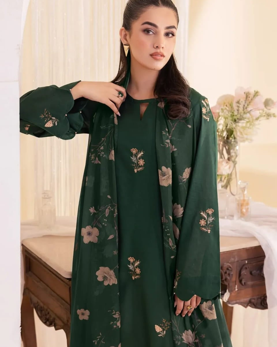 Green Villas Embroidery (3.Pcs)