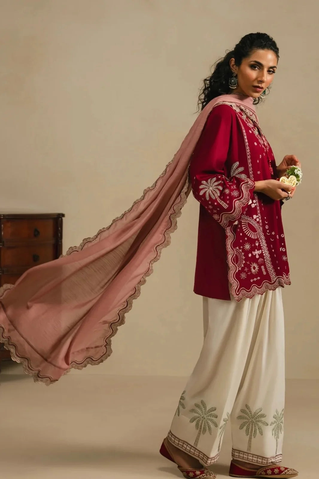 Gulali (Embroidery 3.PCs with Farshee Shalwar)