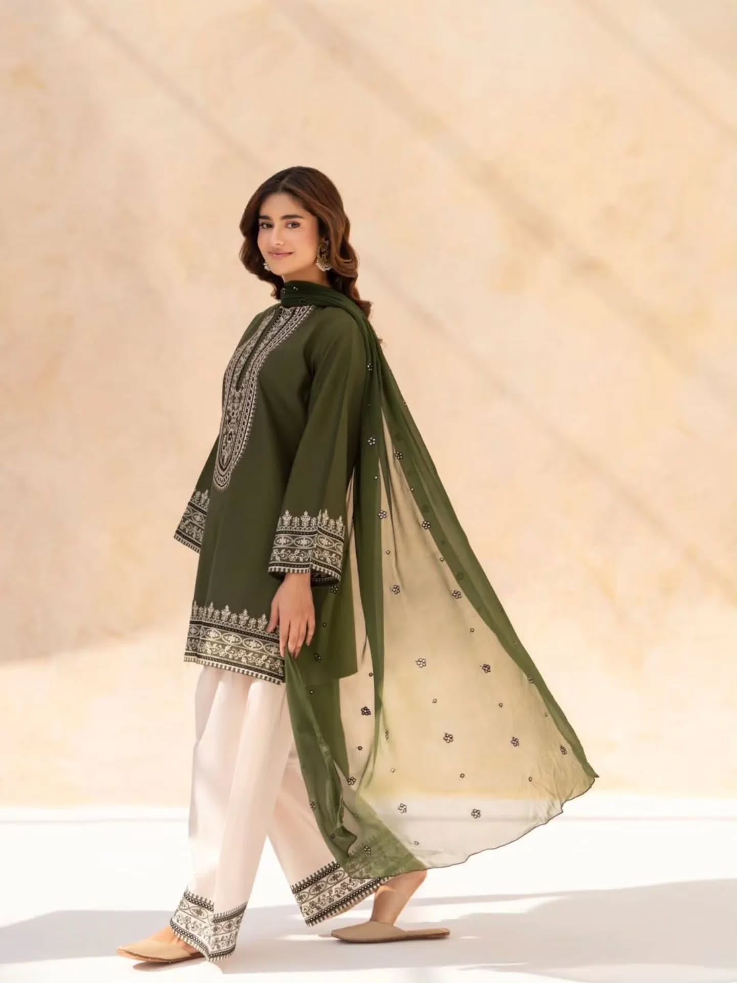 Gulnaar (Embroidery 3.PCs)