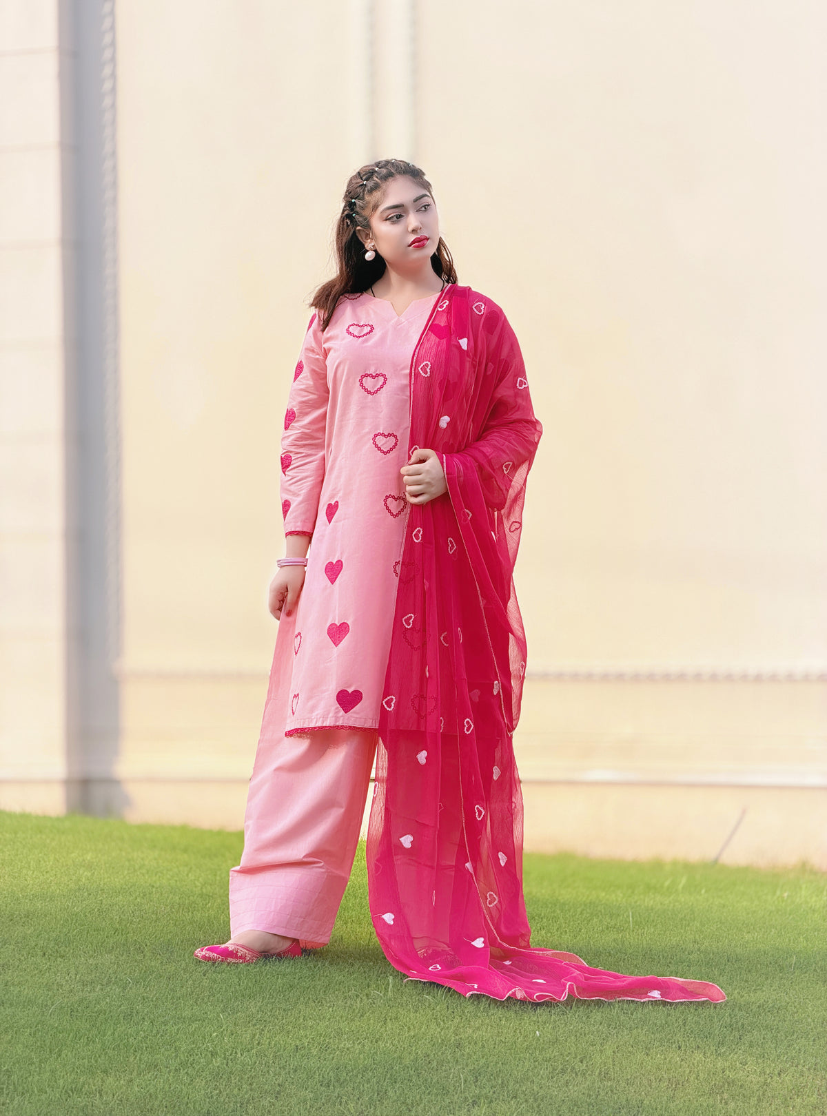 Heart Grace (Embroidery 3.PCs with Farshee Shalwar)
