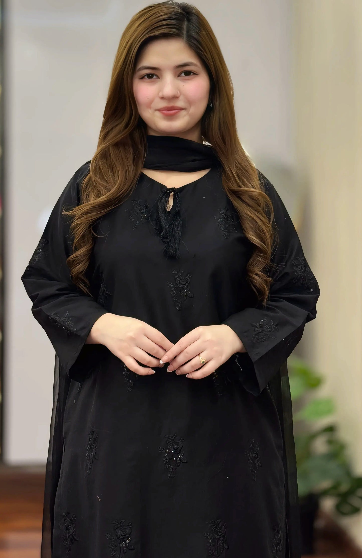 Black Bloom (Embroidery 3.PCs with Farshee Shalwar)