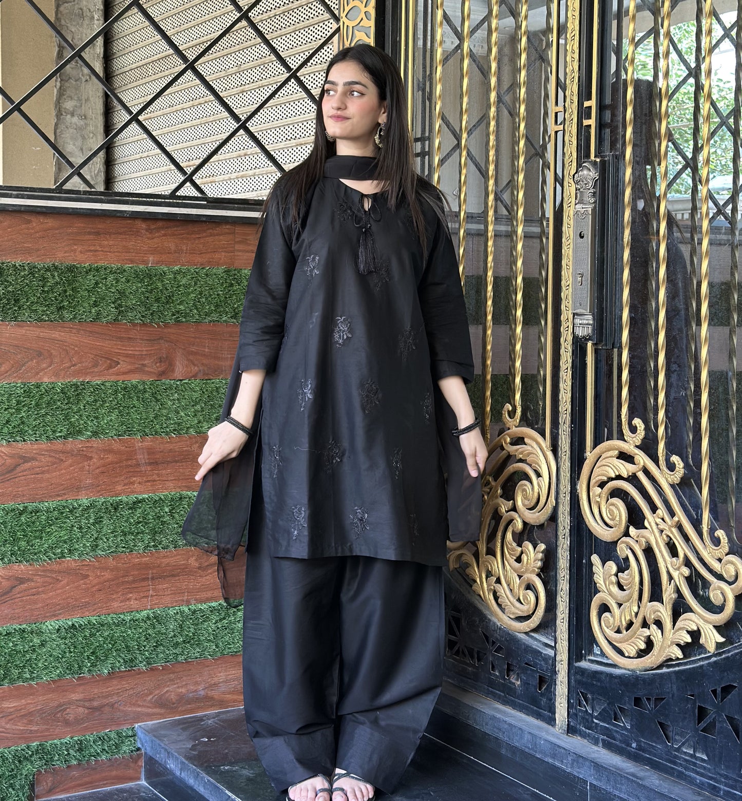 Black Bloom (Embroidery 3.PCs with Farshee Shalwar)