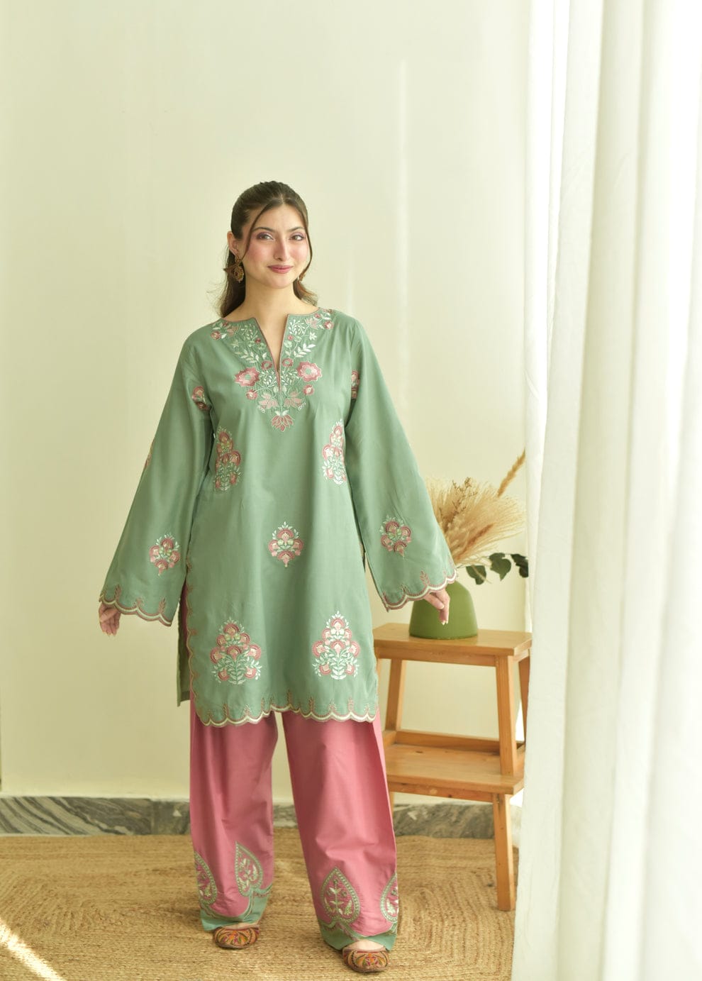 Naina (Embroidery 3.PCs)