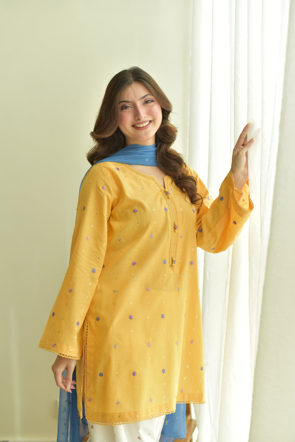 Nisha (Embroidery 3.PCs with farshee Shalwar)