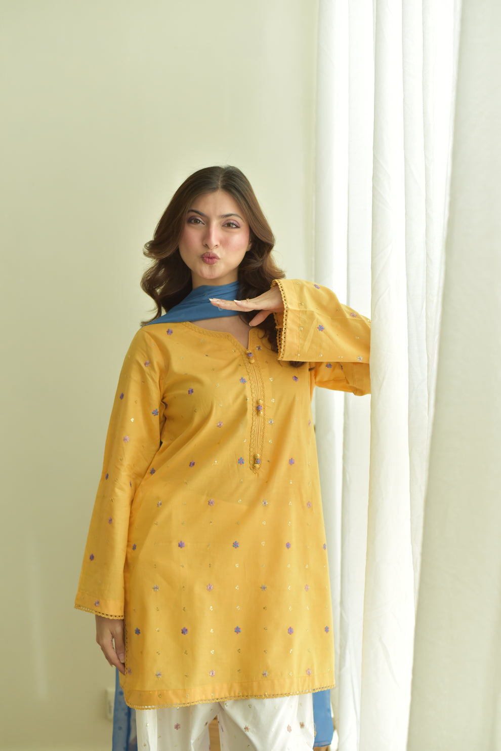 Nisha (Embroidery 3.PCs with farshee Shalwar)