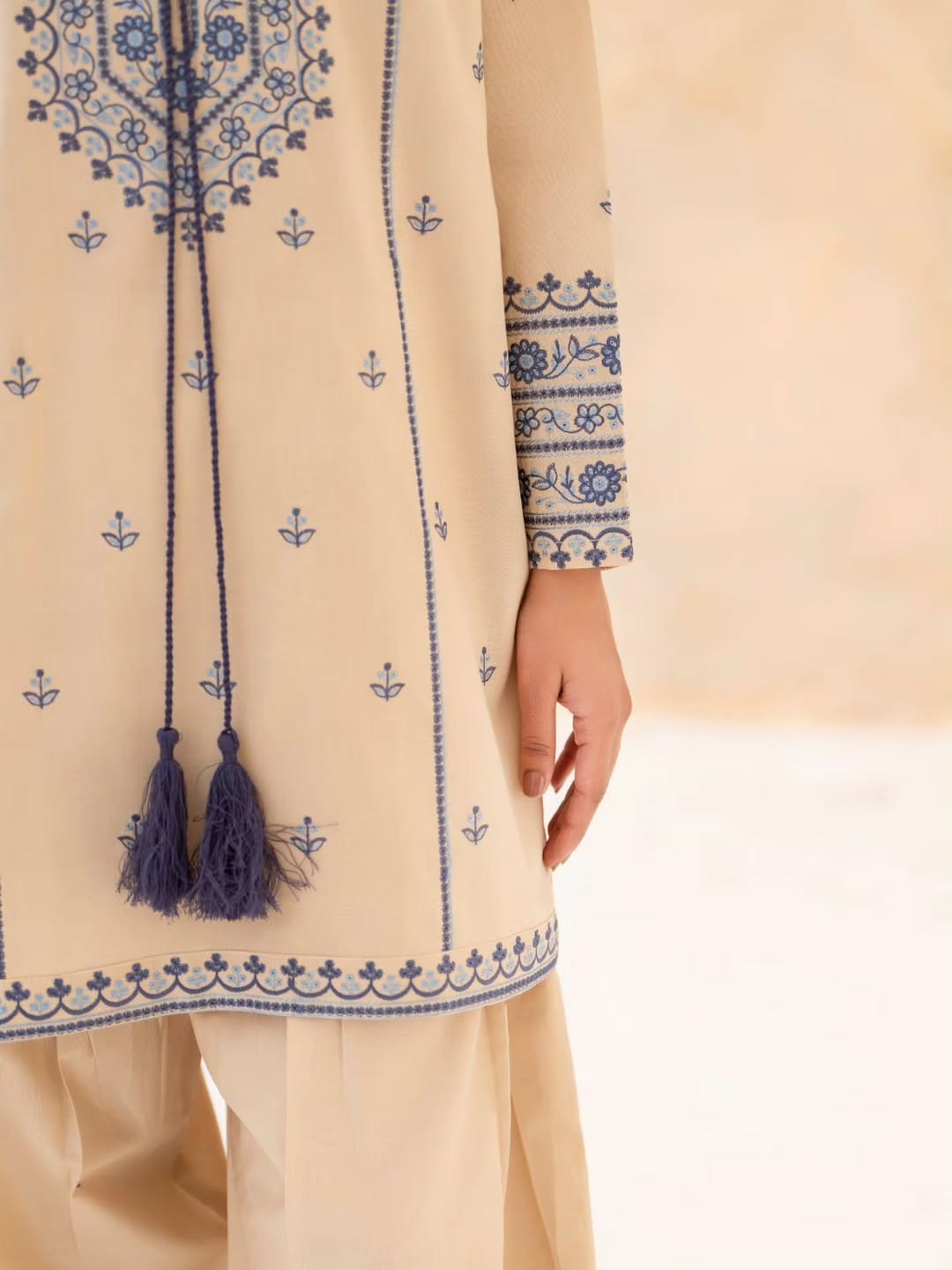 Nura (Embroidery 3.PCs)