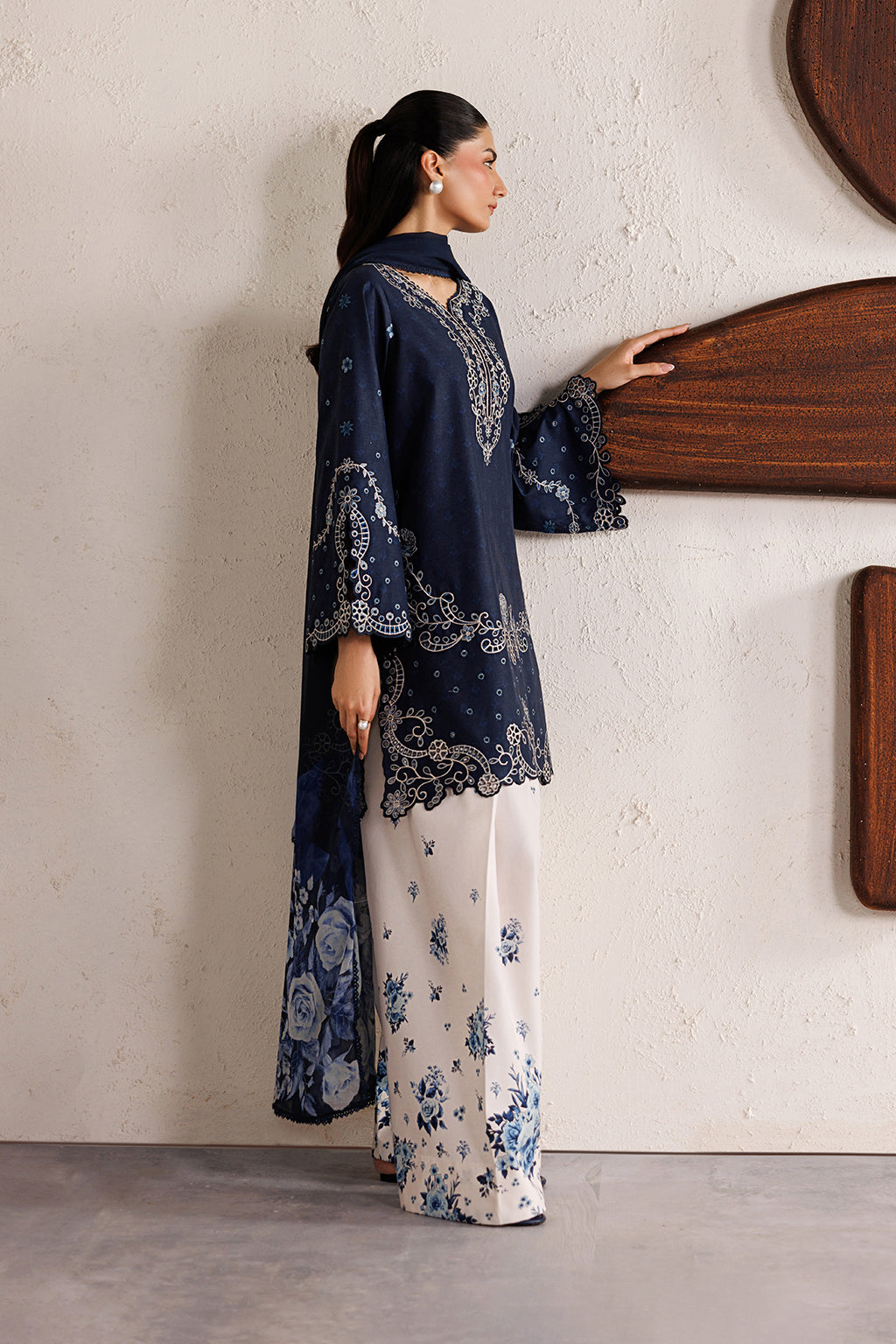 Blue Ocean (Embroidery 3.PCs with Farshee Shalwar)