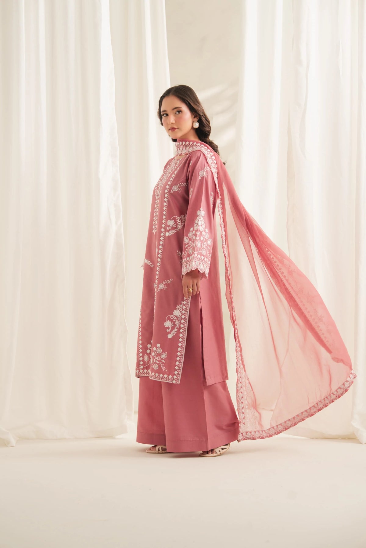 Pinki (Embroidery 3.PCs in Long Length)