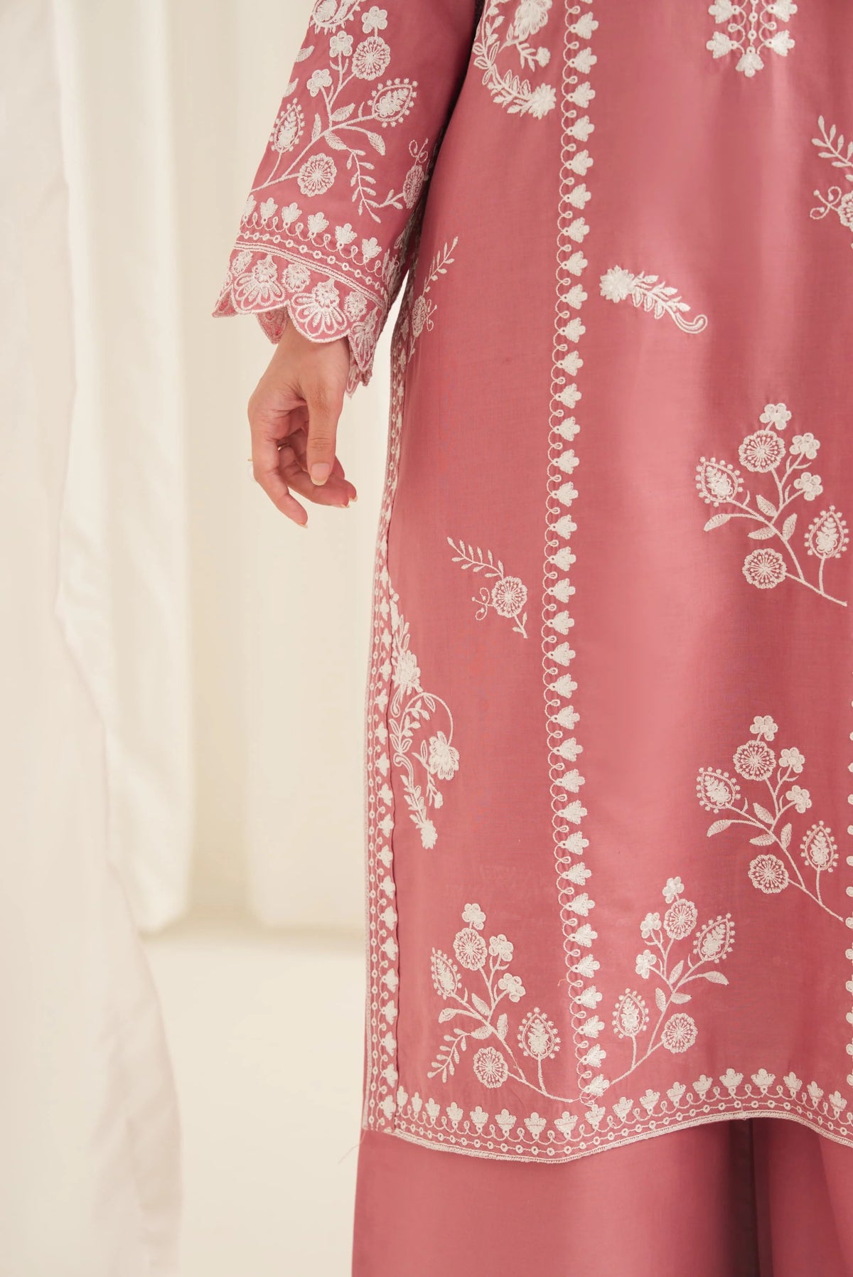 Pinki (Embroidery 3.PCs in Long Length)
