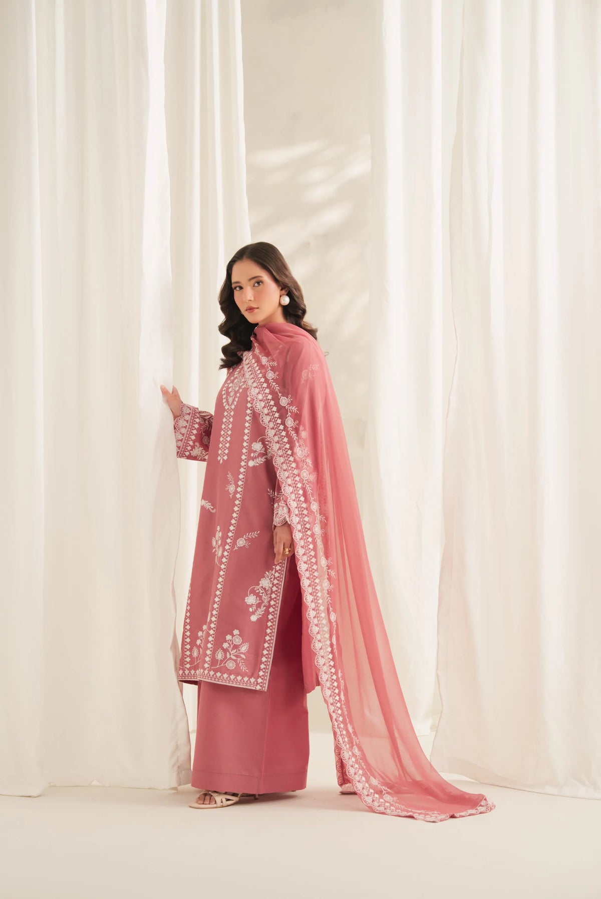 Pinki (Embroidery 3.PCs in Long Length)