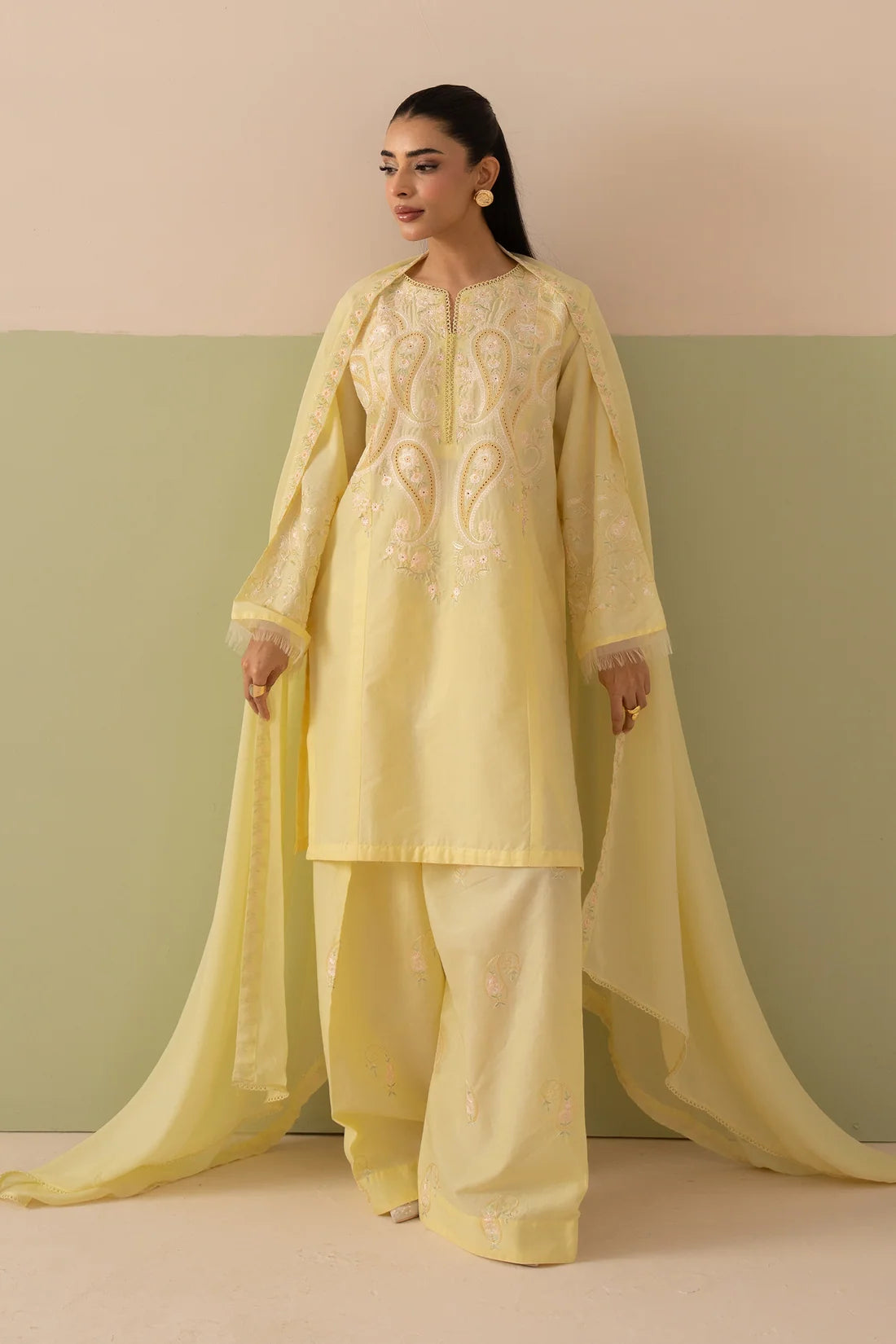 Safina (Embroidery 3.PCs with Farshee Shalwar)