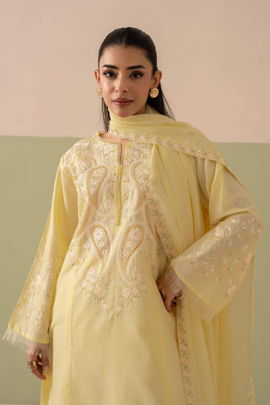 Safina (Embroidery 3.PCs with Farshee Shalwar)