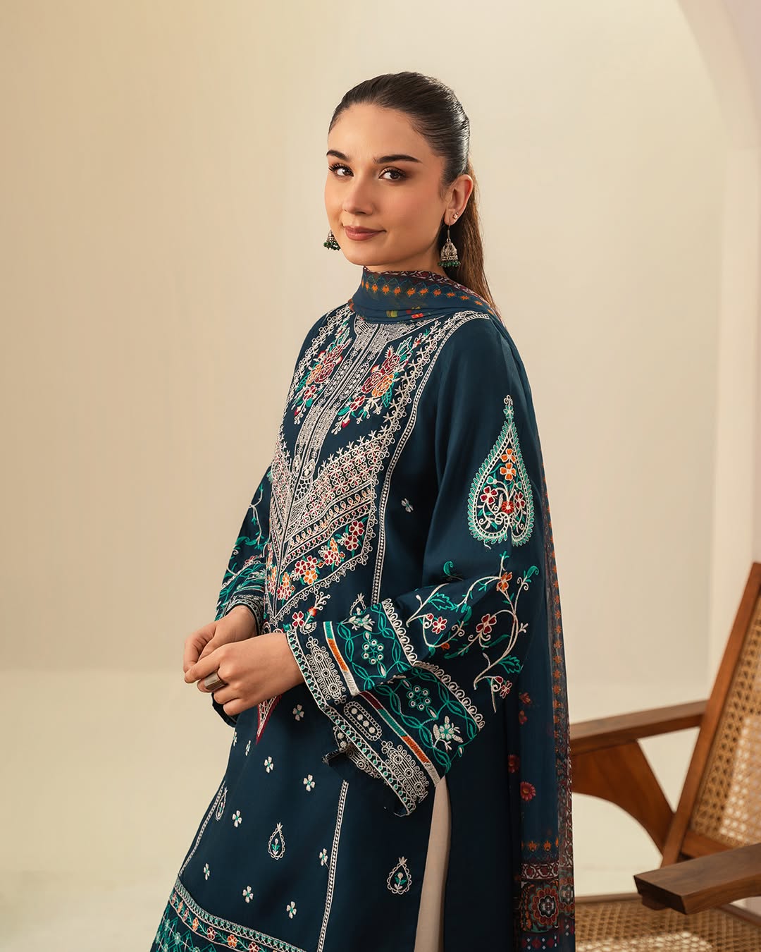Zarqash (Embroidery 3.Pcs with bottom style Farshee Shalwar)