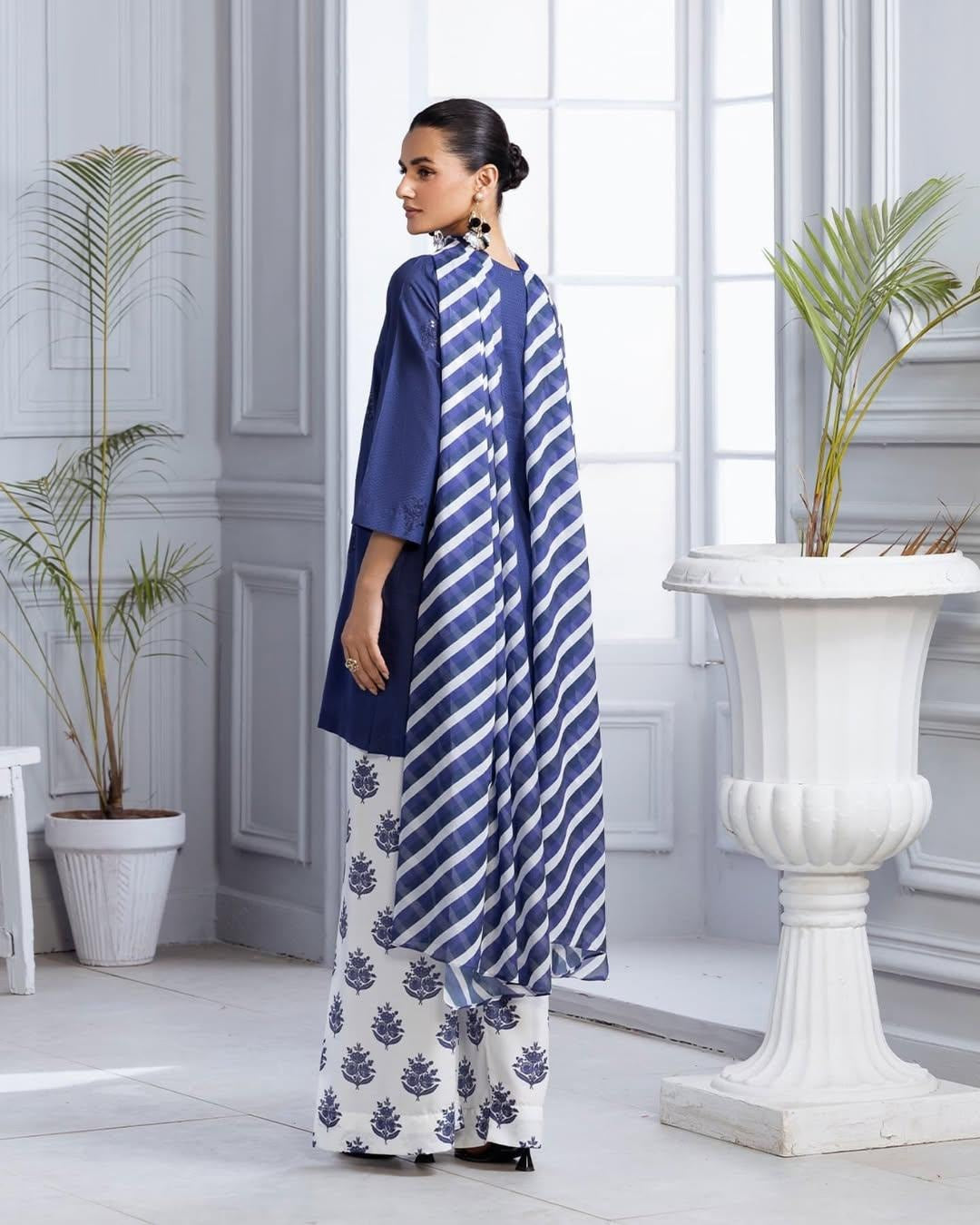 Blue Bloom Embroidery (3.Pcs)