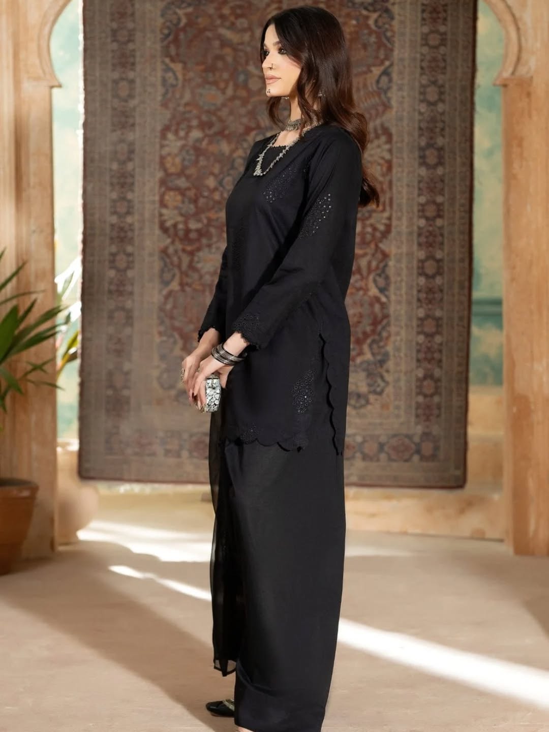 Black Pearl (Embroidery 3.PCs)