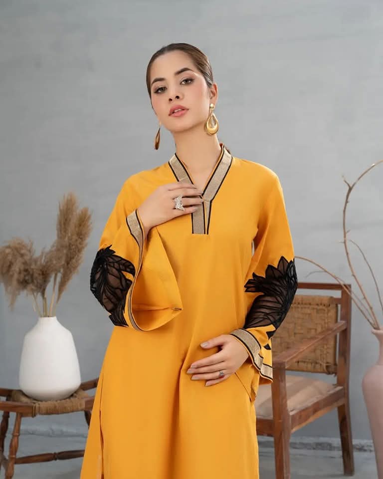 Almond (Embroidery Patchwork)(2.Pcs)