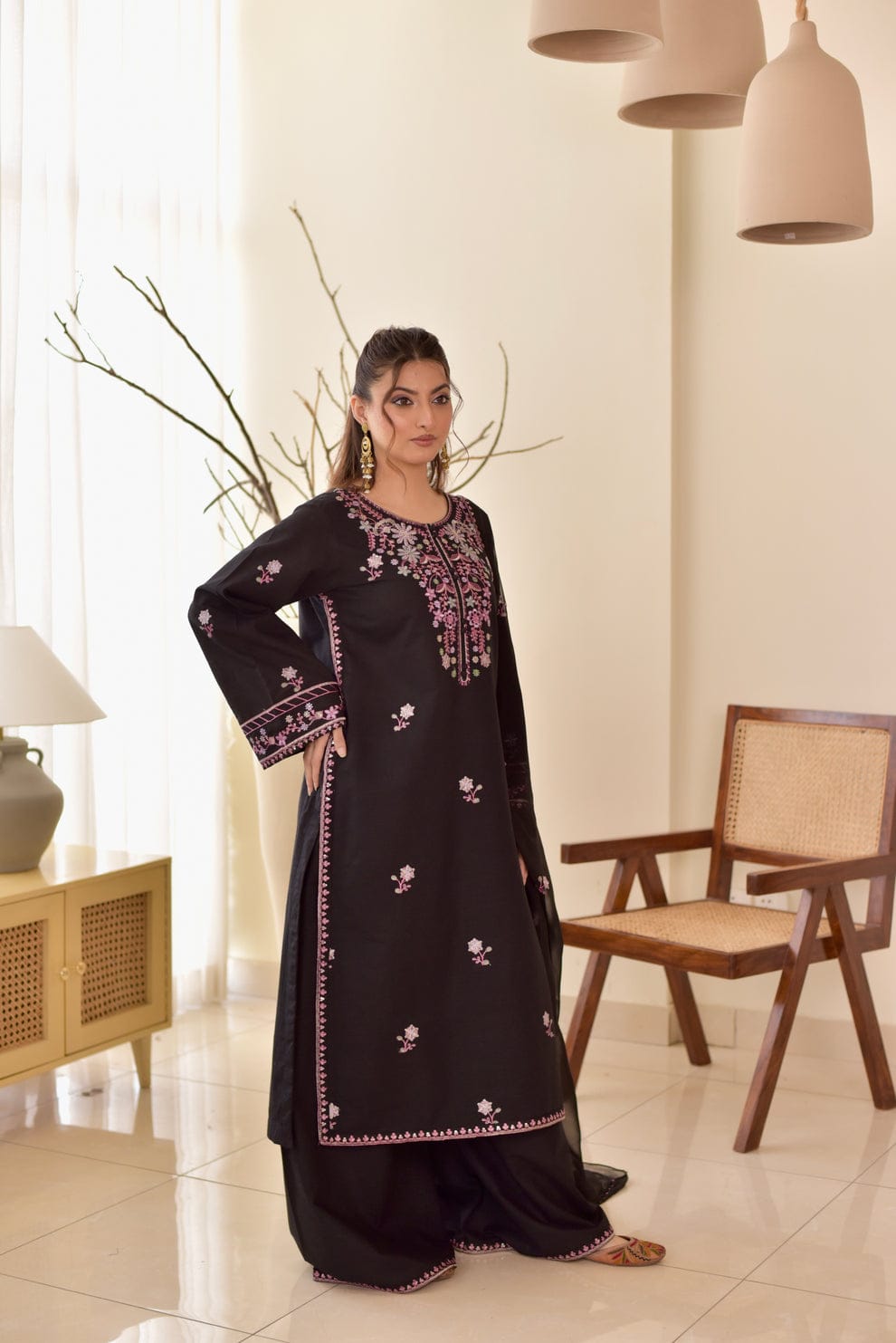 Zar-e-Noor (Embroidery 3.Pcs)